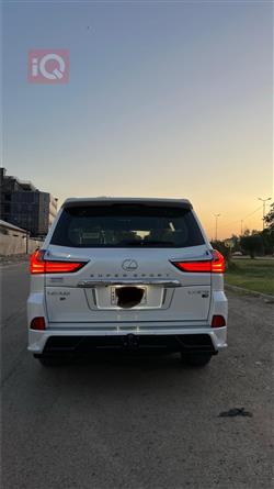 Lexus LX